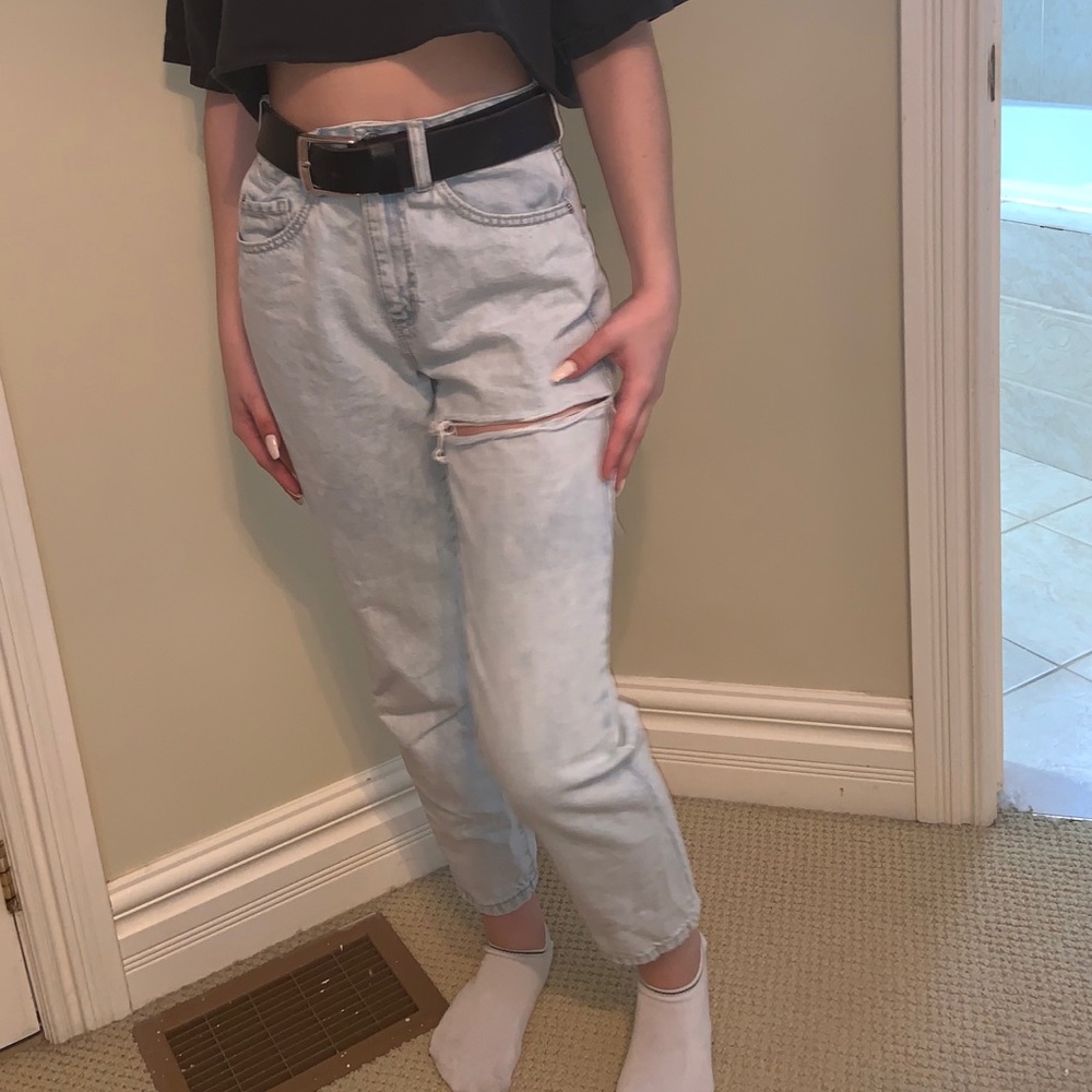 Garage Bleached Thigh Rip Mom Jeans - Picture 1 of 1